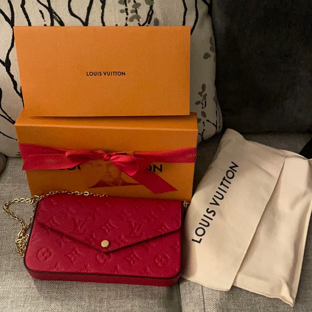 New with box and tags authentic best seller louis vuitton FÉLICIE POCHETTE